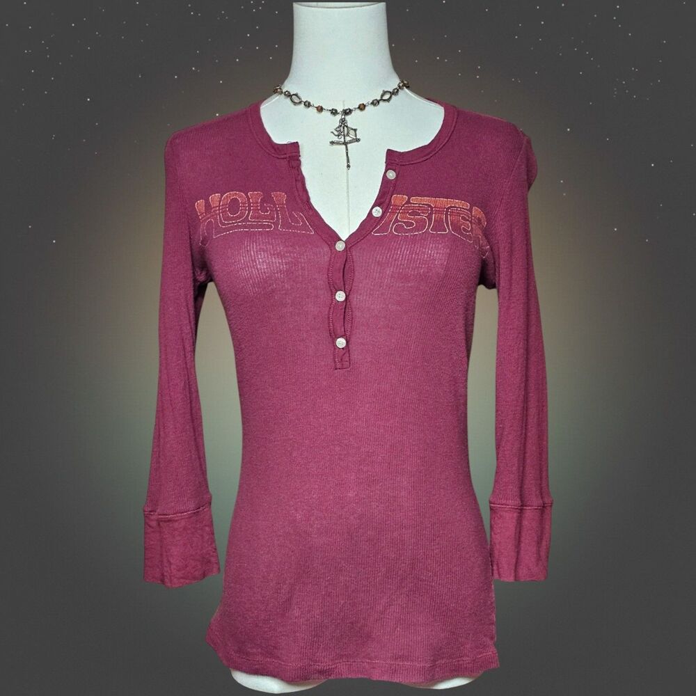 Vintage Y2K Hollister Henley Graphic Thermal Top Maroon Medium McBling Retro